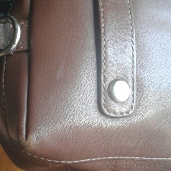 Coach - Picture 4 of 7